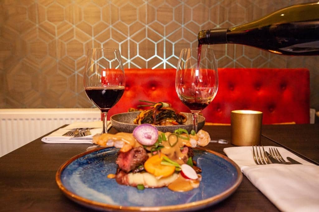 Mooi gerecht met wijn Goesting Deventer